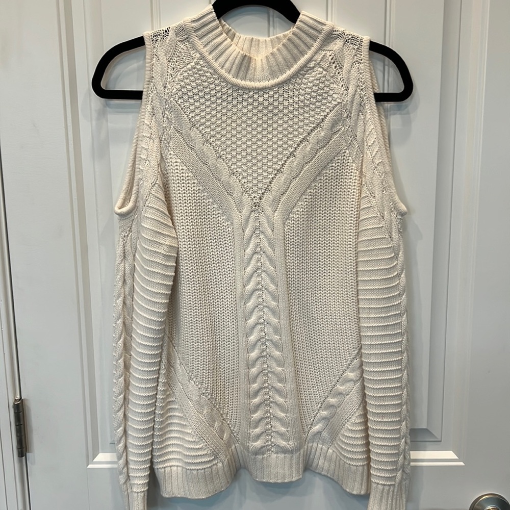 H&M white sweater size small